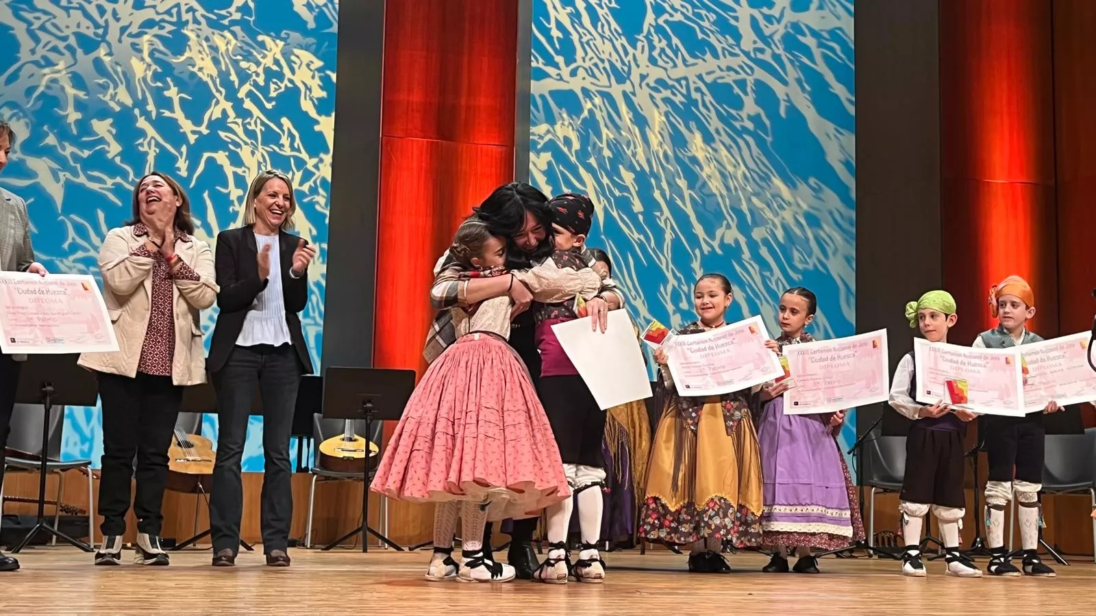 Certamen Nacional de Jota de Huesca para los más pequeños, veteranos, baile e indumentaria. Foto Mercedes Manterola