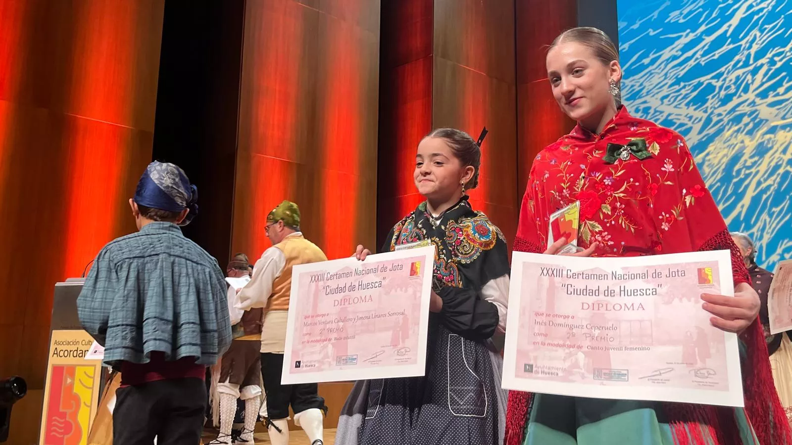Certamen Nacional de Jota de Huesca para los más pequeños, veteranos, baile e indumentaria. Foto Mercedes Manterola
