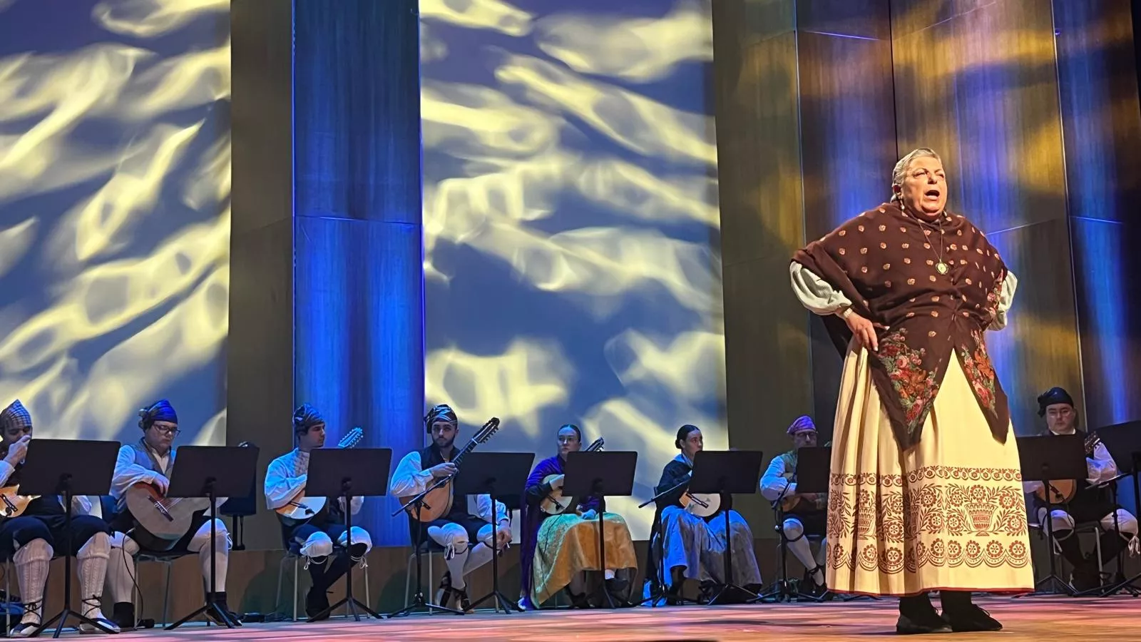 Certamen Nacional de Jota de Huesca para los más pequeños, veteranos, baile e indumentaria. Foto Mercedes Manterola