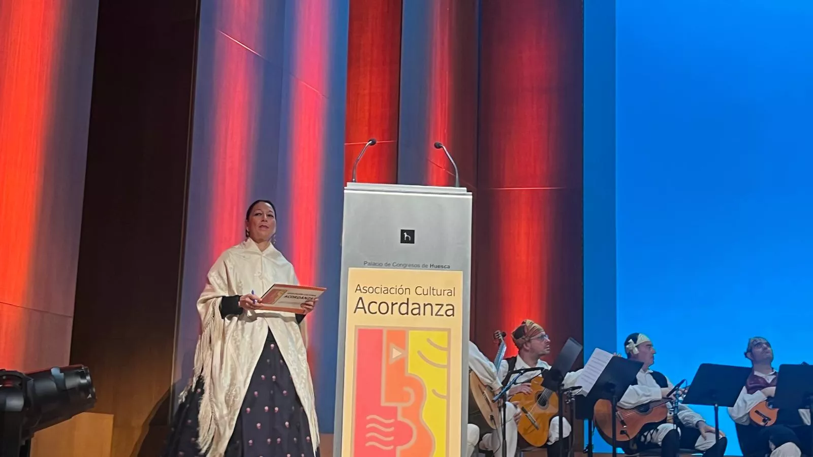 Certamen Nacional de Jota de Huesca para los más pequeños, veteranos, baile e indumentaria. Foto Mercedes Manterola