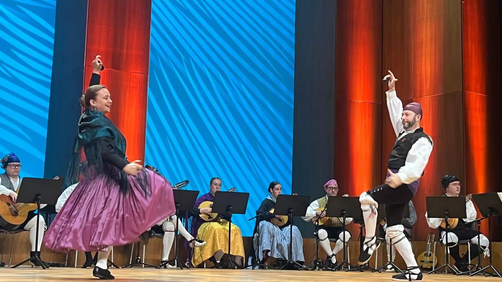 Certamen Nacional de Jota de Huesca para los más pequeños, veteranos, baile e indumentaria. Foto Mercedes Manterola