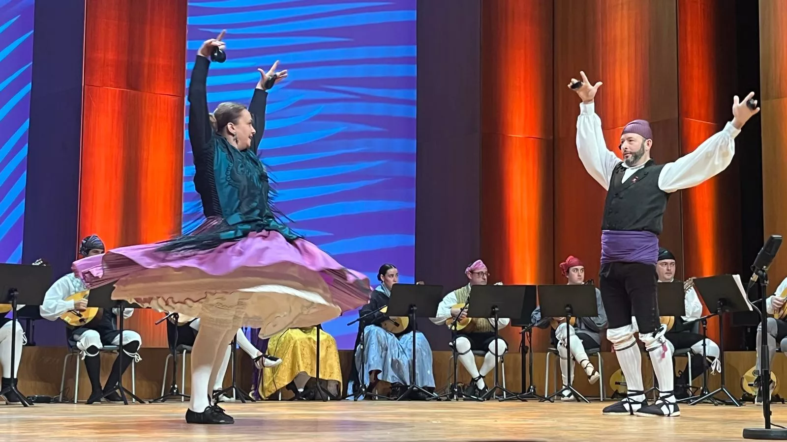 Certamen Nacional de Jota de Huesca para los más pequeños, veteranos, baile e indumentaria. Foto Mercedes Manterola