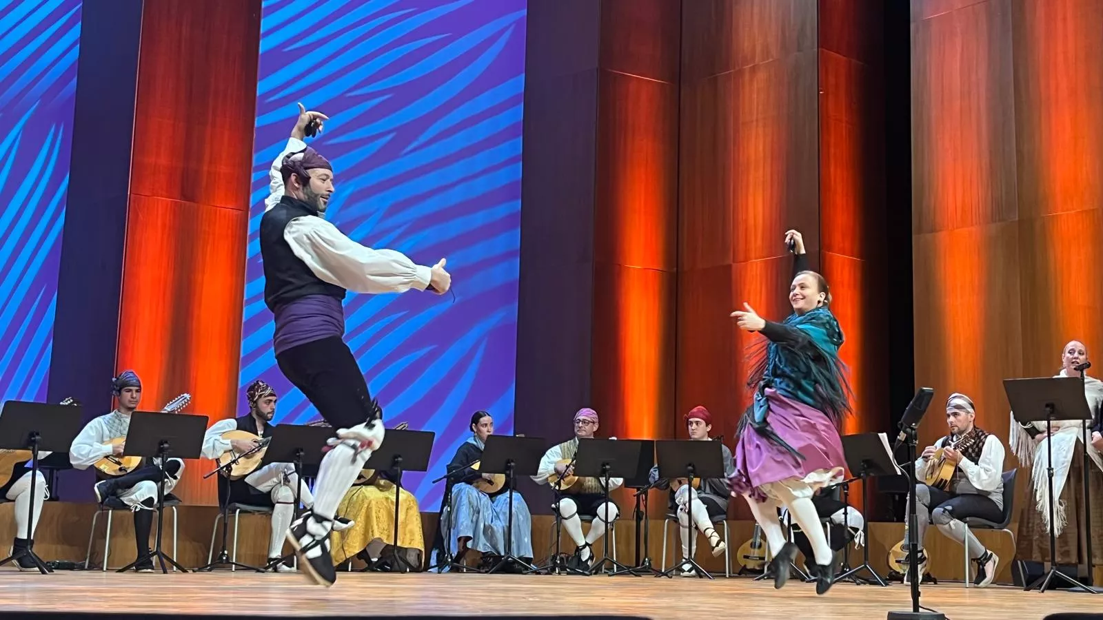 Certamen Nacional de Jota de Huesca para los más pequeños, veteranos, baile e indumentaria. Foto Mercedes Manterola