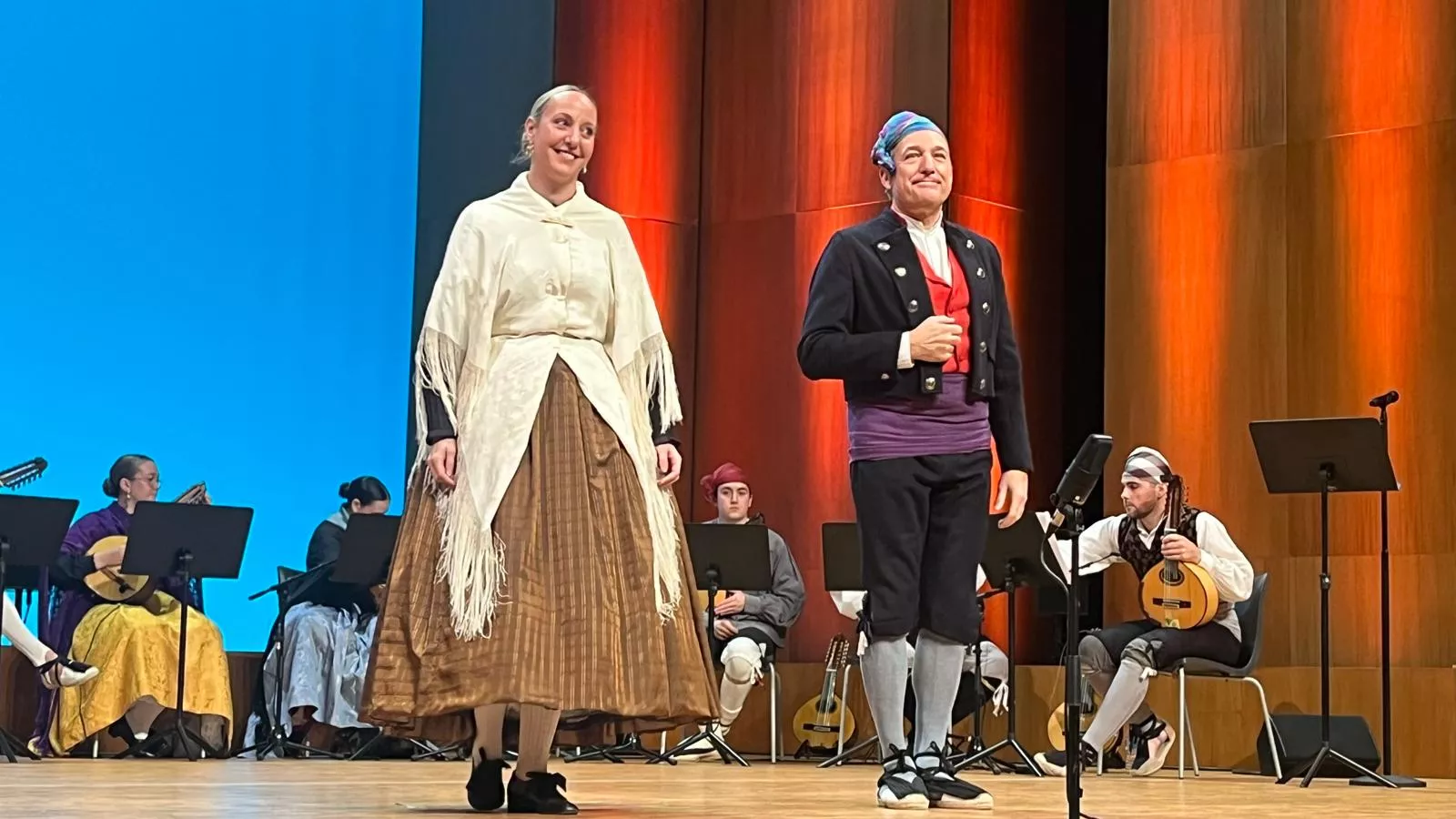 Certamen Nacional de Jota de Huesca para los más pequeños, veteranos, baile e indumentaria. Foto Mercedes Manterola