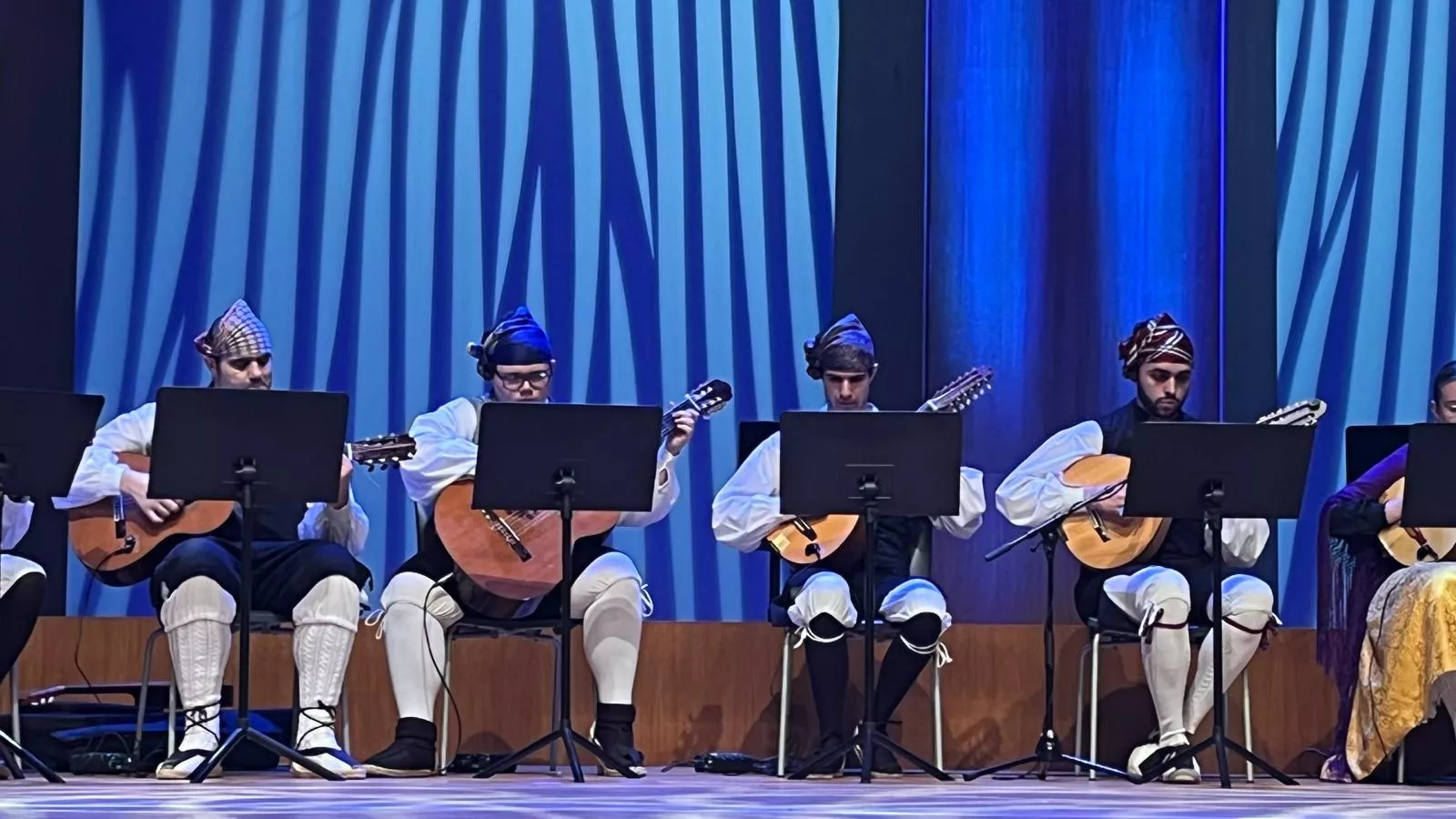 Certamen Nacional de Jota de Huesca para los más pequeños, veteranos, baile e indumentaria. Foto Mercedes Manterola