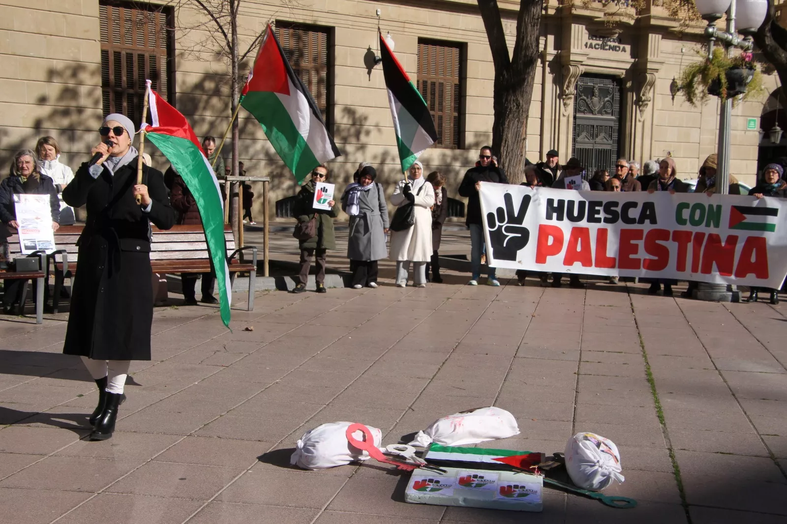 Concentración en Huesca de apoyo a Palestina. Foto Carlos Neofato