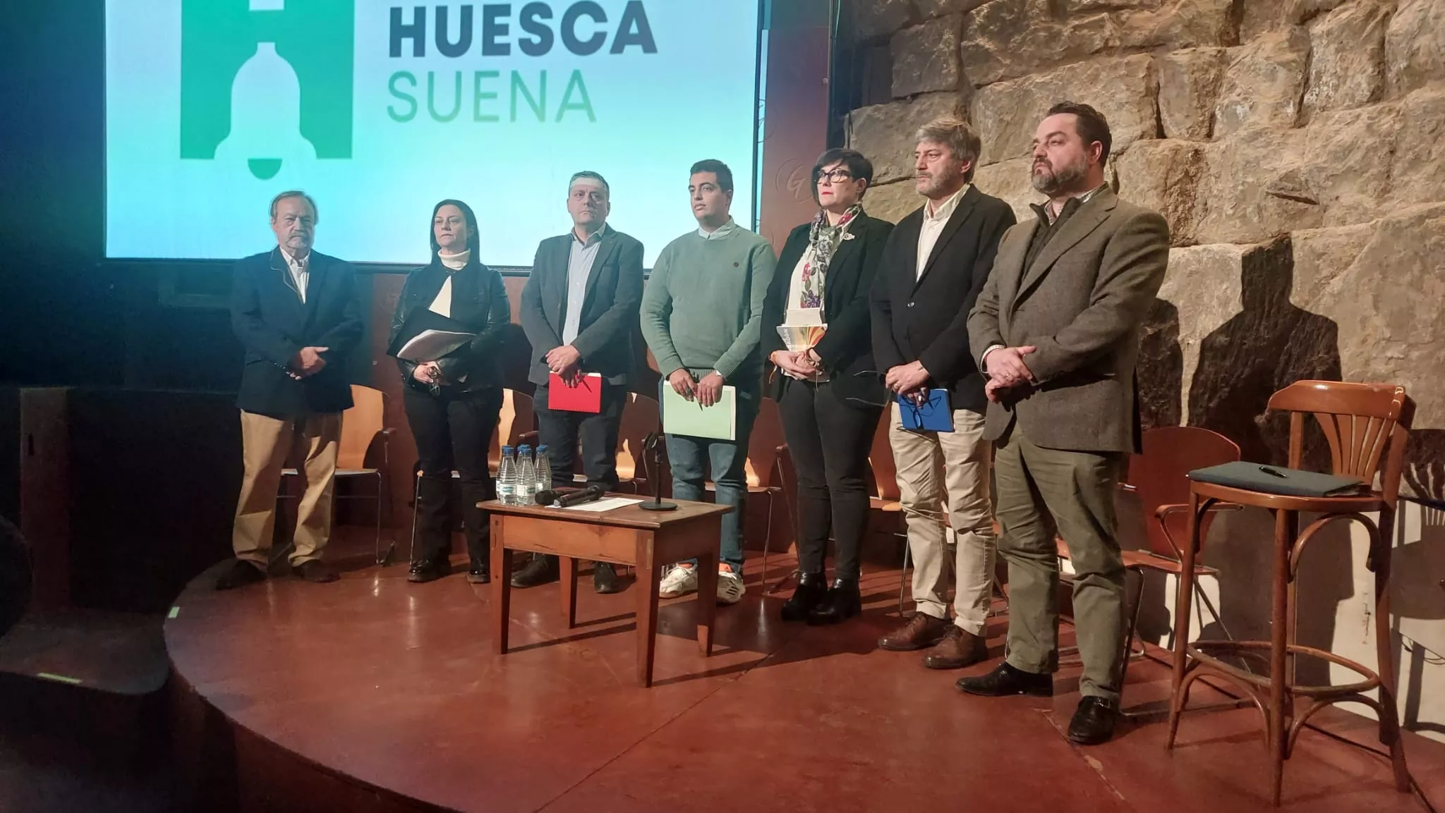 Participantes en el debate de la Plataforma Huesca Suena