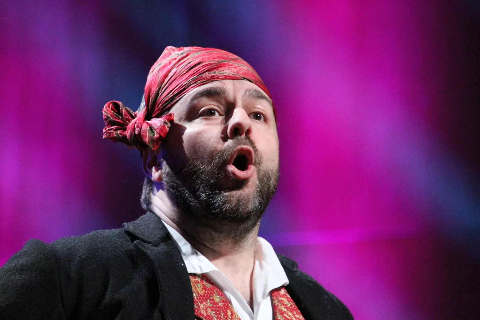 XXXIII Certamen Nacional de Jota Ciudad de Huesca en adultos, los dúos y los premios extraordinarios. Foto Carlos Neofato