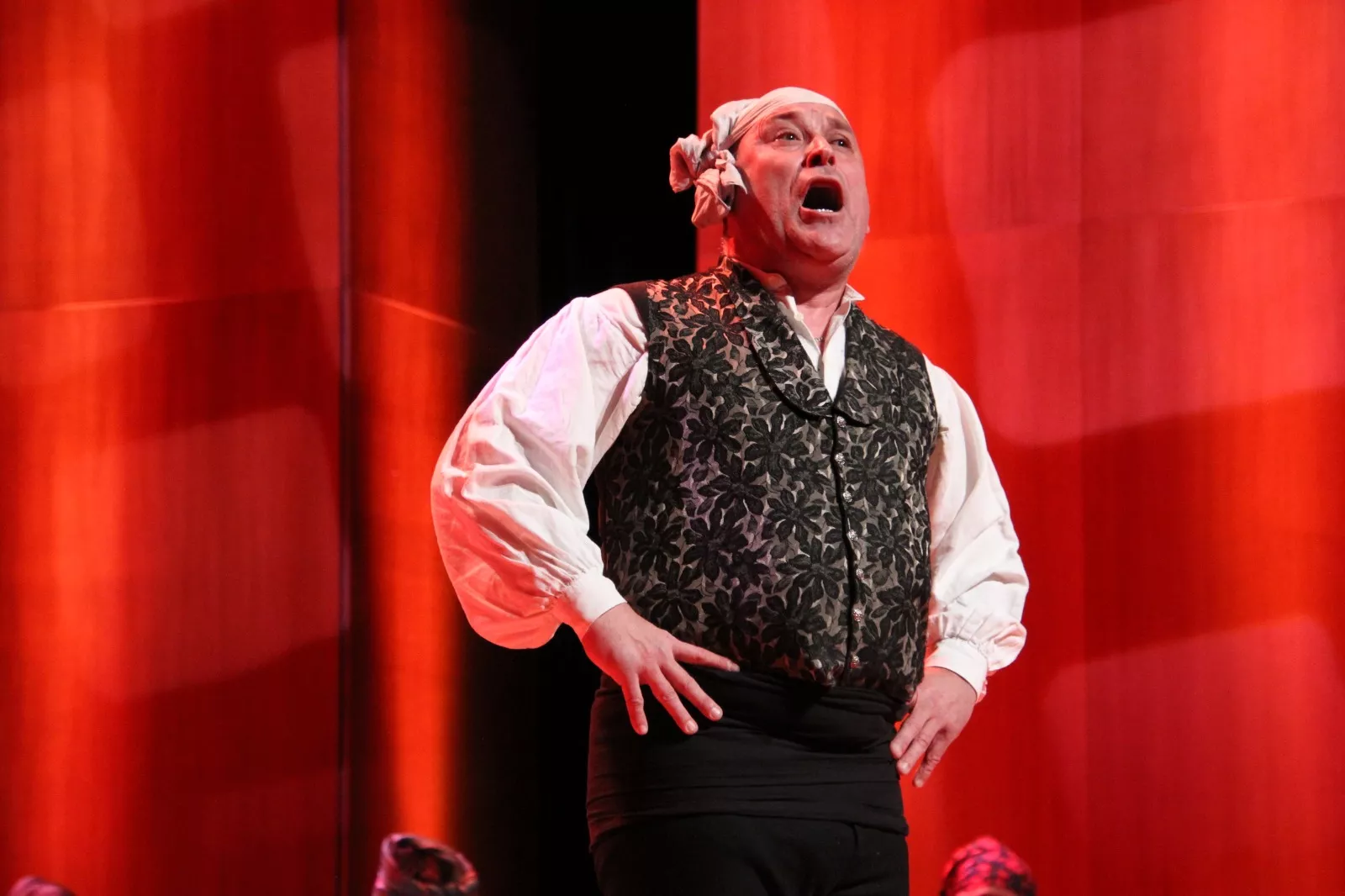 XXXIII Certamen Nacional de Jota Ciudad de Huesca en adultos, los dúos y los premios extraordinarios. Foto Carlos Neofato