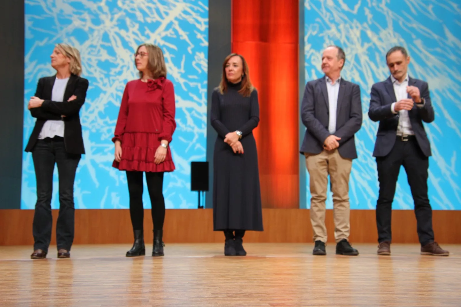 XXXIII Certamen Nacional de Jota Ciudad de Huesca en adultos, los dúos y los premios extraordinarios. Foto Carlos Neofato