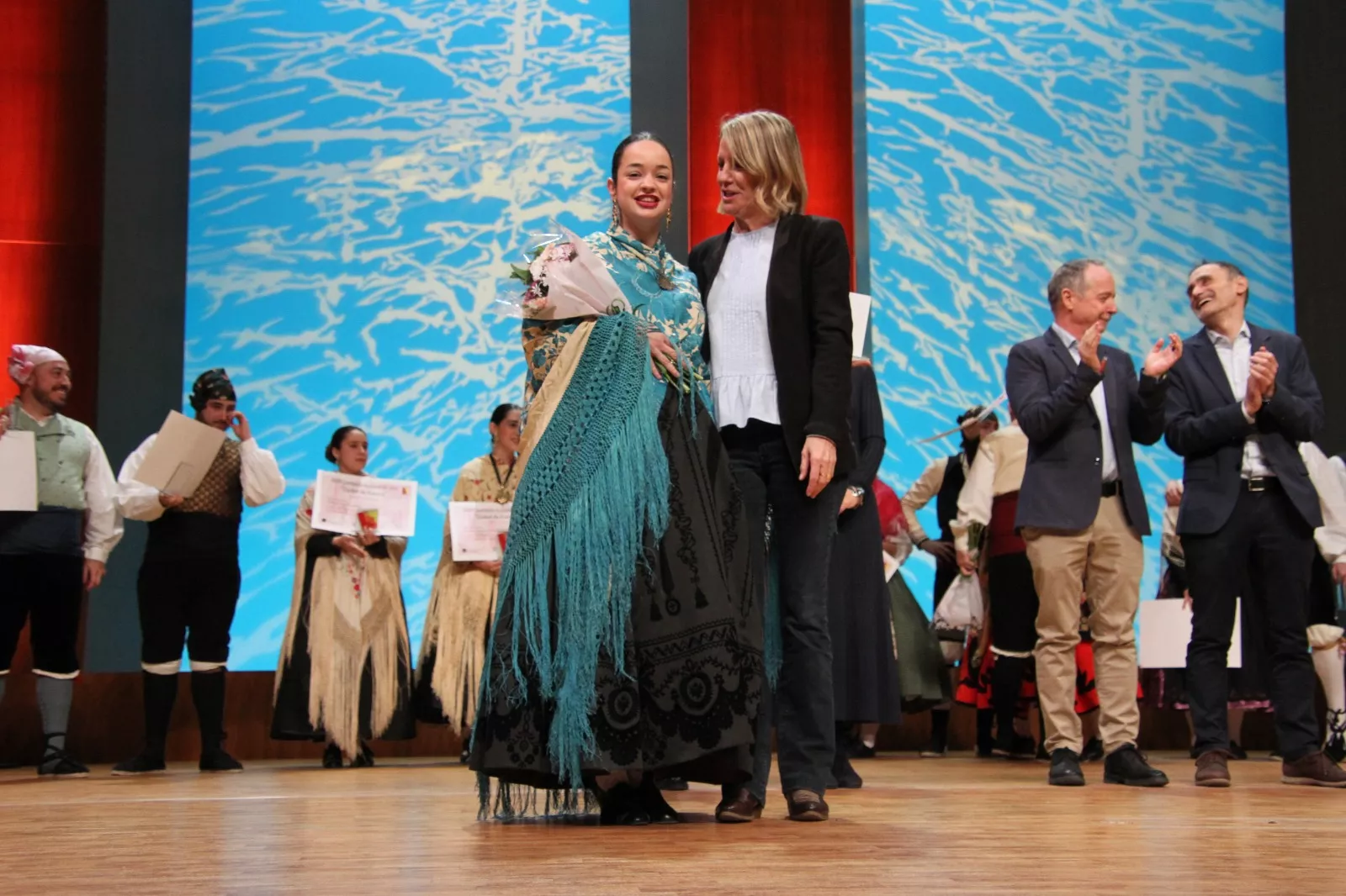 XXXIII Certamen Nacional de Jota Ciudad de Huesca en adultos, los dúos y los premios extraordinarios. Foto Carlos Neofato