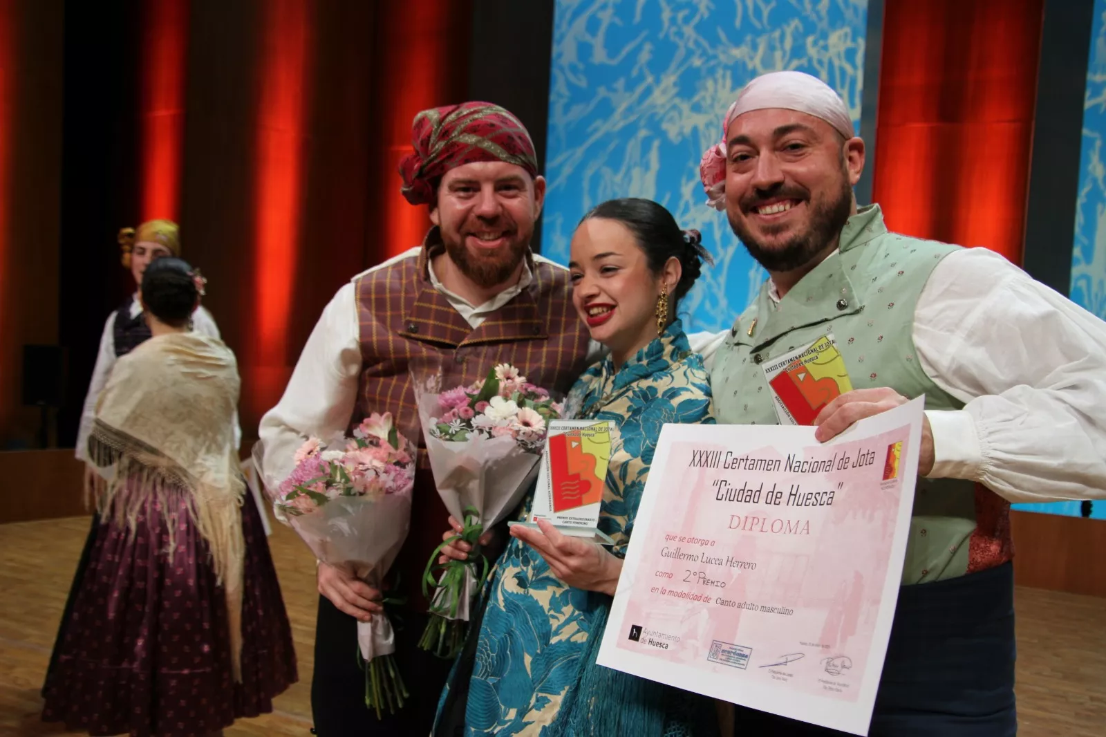 XXXIII Certamen Nacional de Jota Ciudad de Huesca en adultos, los dúos y los premios extraordinarios. Foto Carlos Neofato