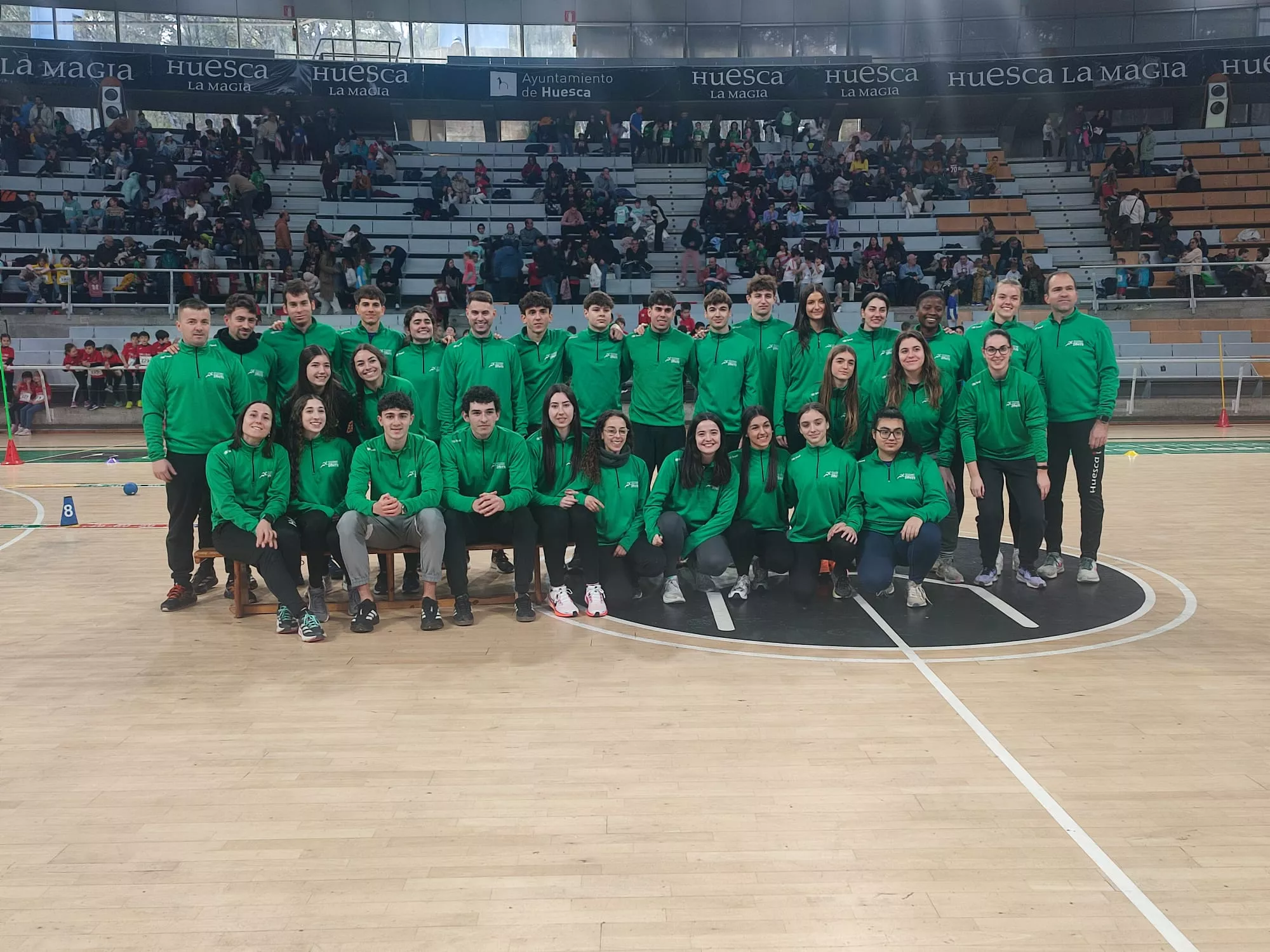 Voluntarios y monitores de la jornada.