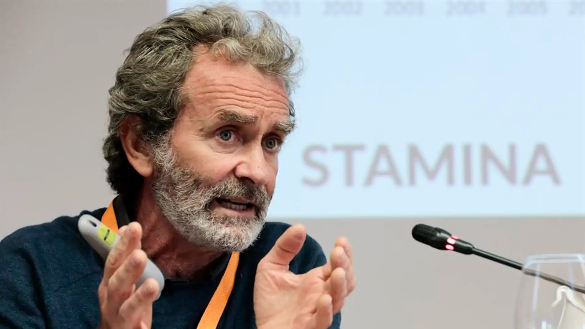 El epidemiólogo aragonés imparte la primera sesión de este curso.