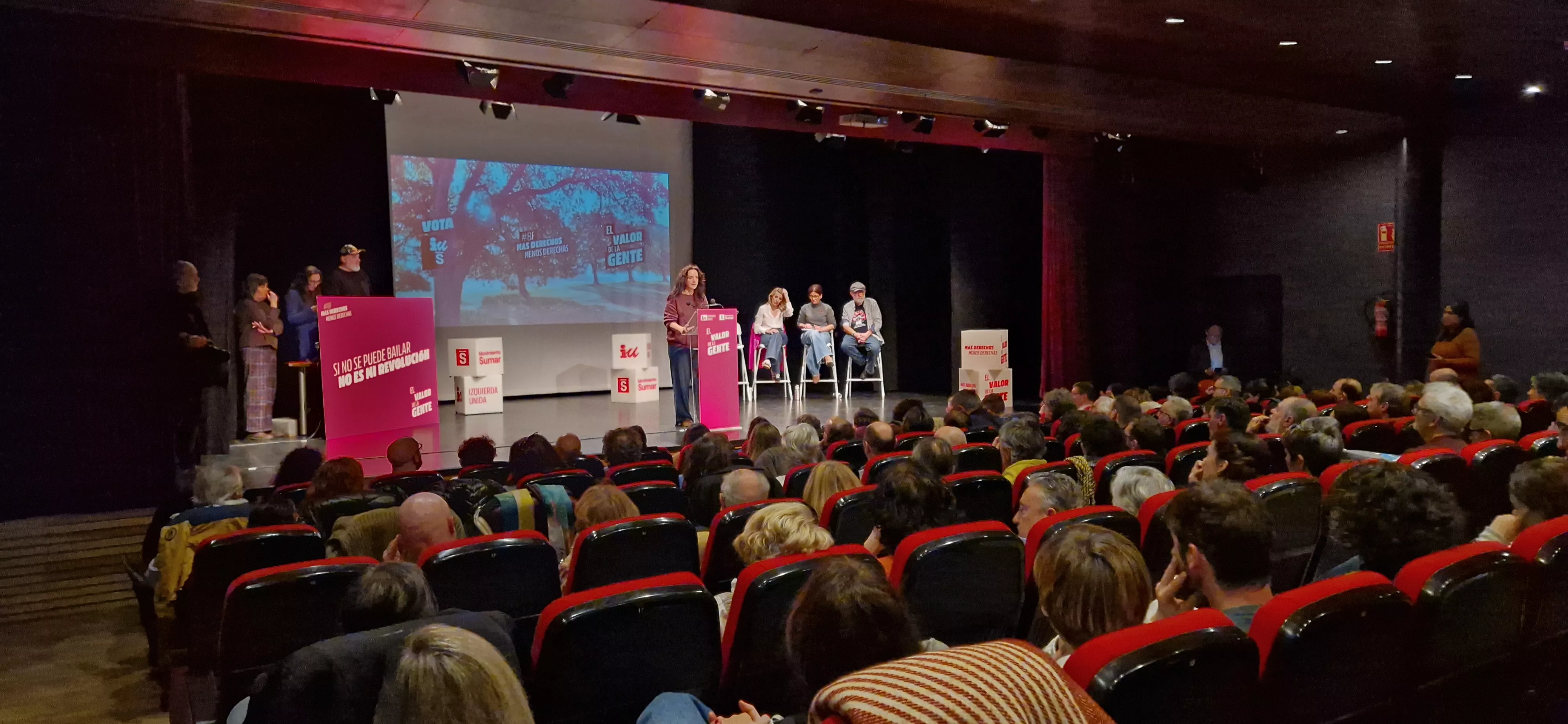 Acto central de IU-Movimiento Sumar en Huesca de las elecciones de Aragón. Foto Myriam Martínez