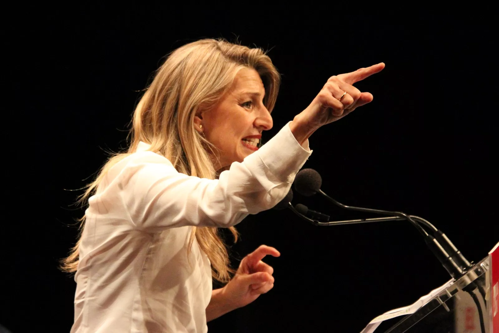 Yolanda Díaz. Acto central de IU-Movimiento Sumar en Huesca de las elecciones de Aragón. Foto Carlos Neofato