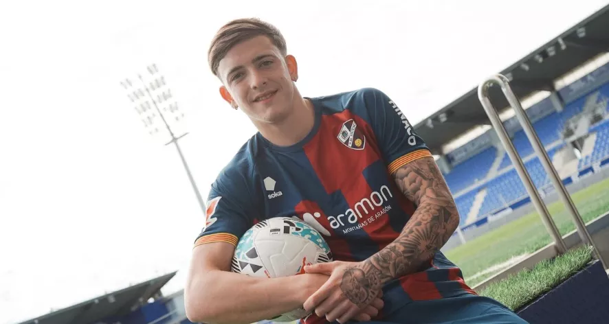 Gustavo Albarracín concluye su periplo en la SD Huesca y regresará al Alavés