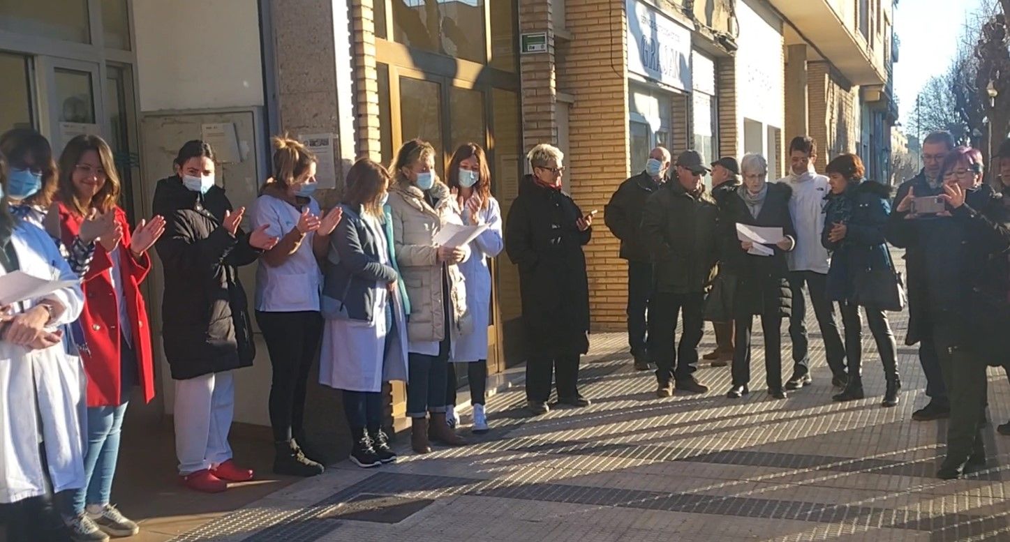Imágenes de la reivindicación musical del nuevo Centro de Salud en el Perpetuo Socorro. Foto Myriam Martínez