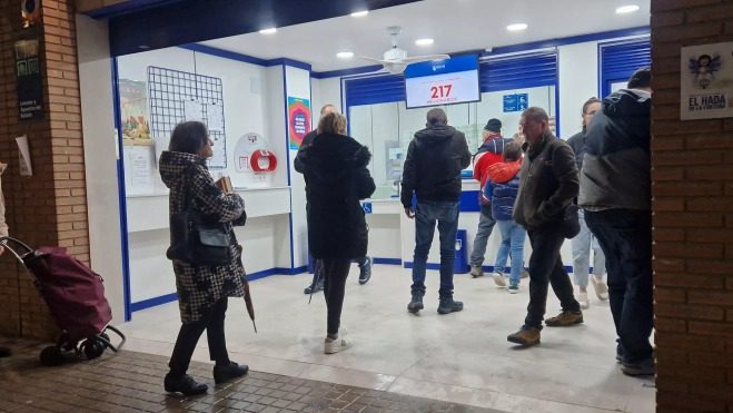 Nueva administración de El Hada de la Fortuna. Foto Myriam Martínez Nueva administración de El Hada de la Fortuna. Foto Myriam Martínez