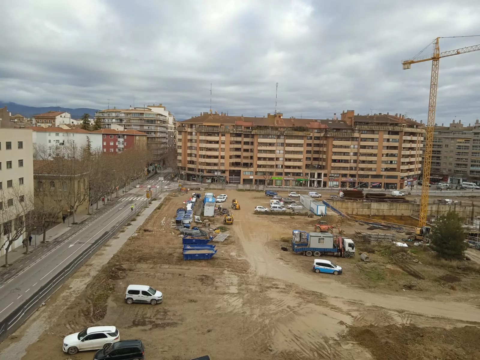 Polígono Harineras en la última demolición de los viejos edificios. Foto Teresa Sesé
