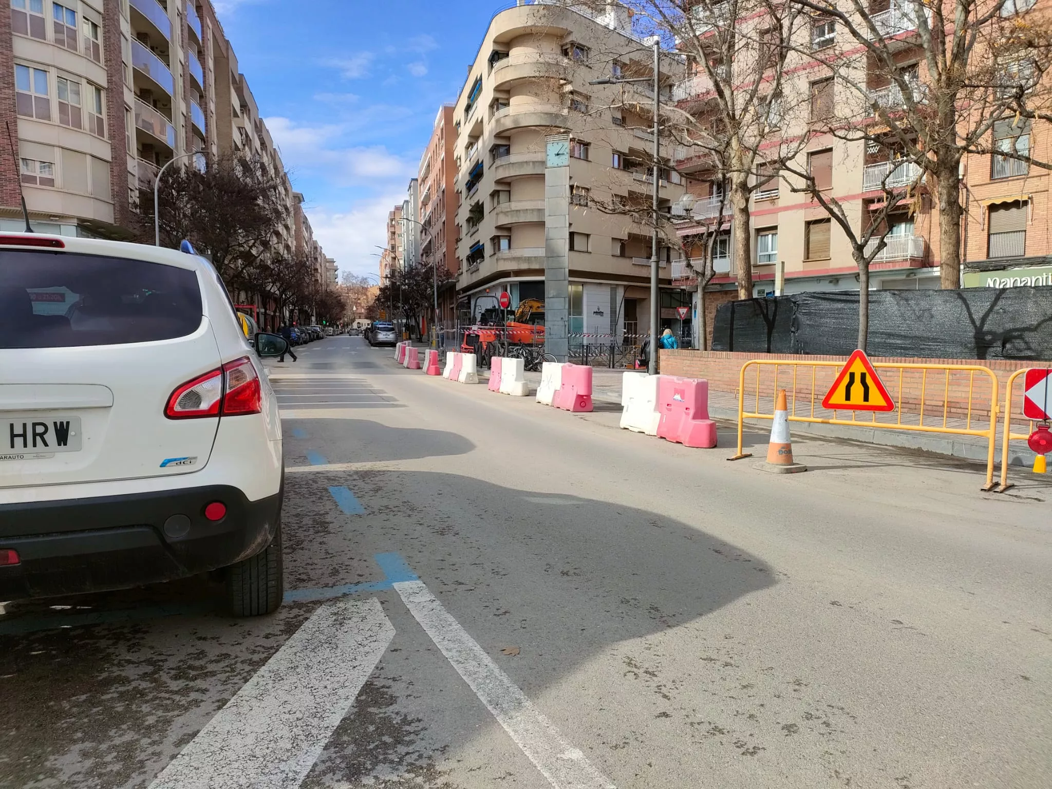 Ya se puede circular entre la plaza Santa Clara y la calle Cabestany. Foto Miguel Liesa