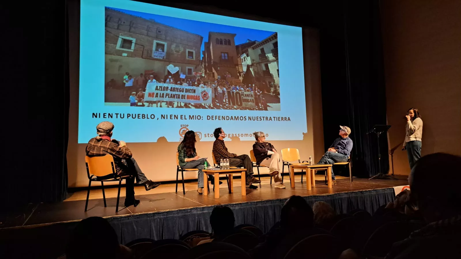 IU-Sumar alerta del "expolio territorial" que suponen los macroproyectos energéticos, centros de datos y macrogranjas.