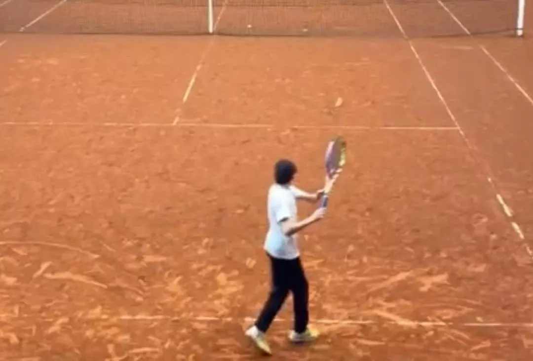 Daniel Montes (Tenis Osca) supera la segunda ronda del regional alevín