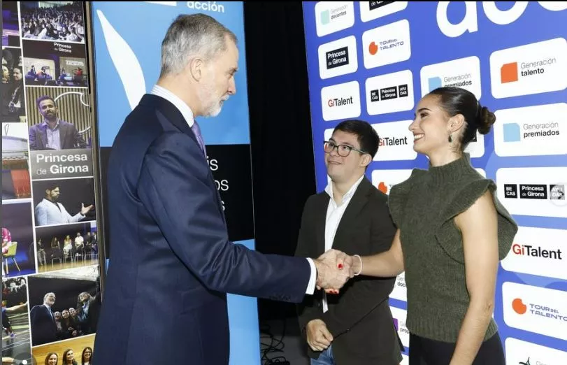 Inés Bergua, en el saludo y la felicitación de Felipe VI