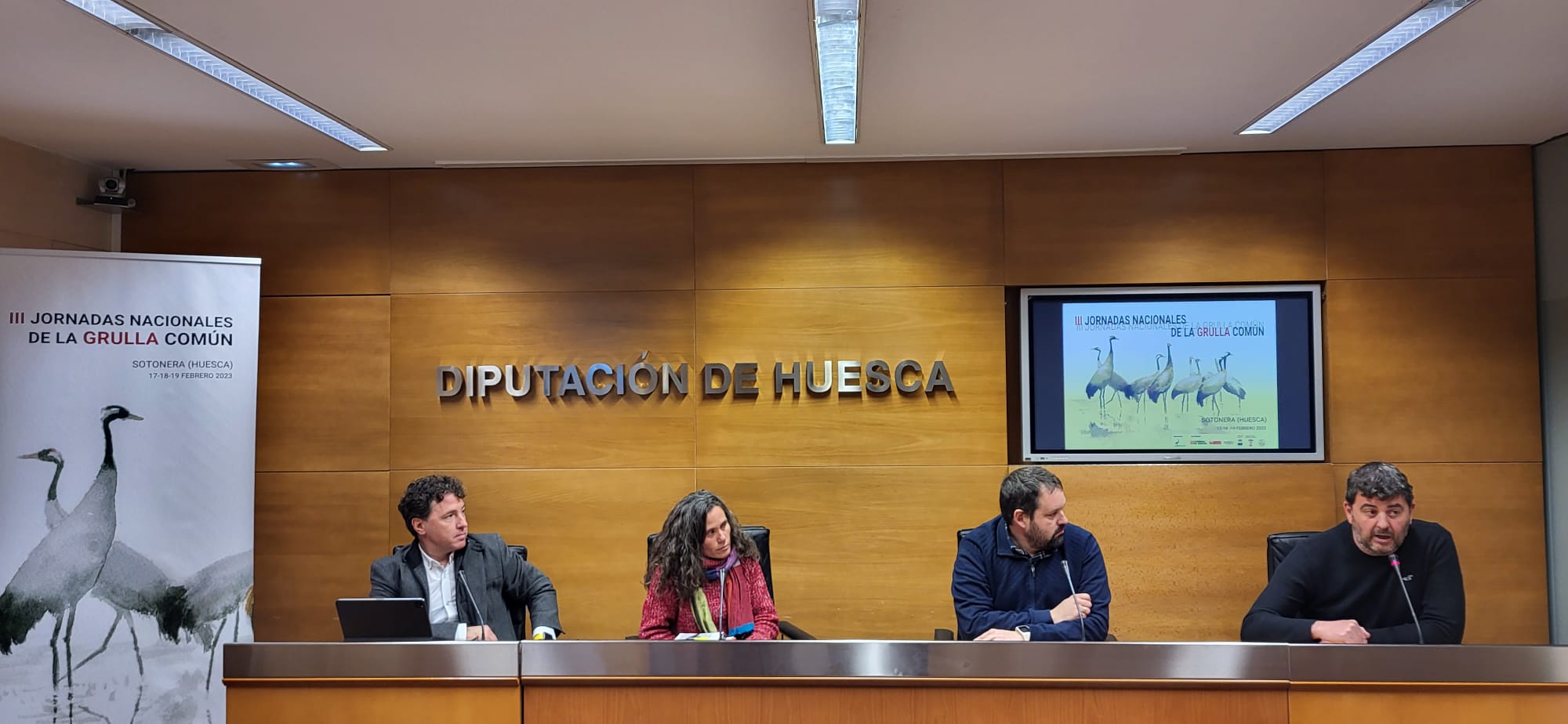 Fernando Blasco, Idoya Álvarez, José Eugenio Marín y Pablo Valles han presentado las jornadas nacionales sobre las grullas. Fernando Blasco, Idoya Álvarez, José Eugenio Marín y Pablo Valles han presentado las jornadas nacionales sobre las grullas.