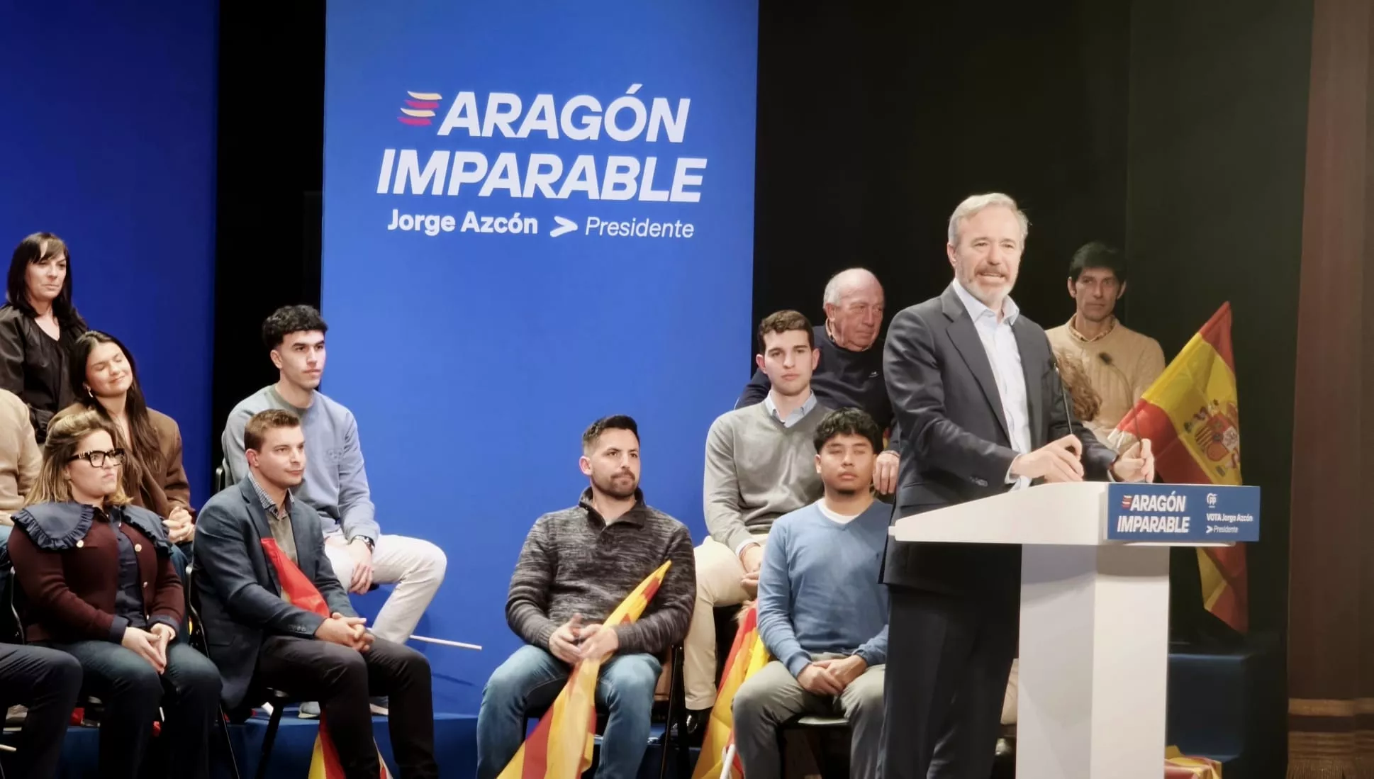 Mitin de Alberto Núñez Feijóo en el Teatro Olimpia de Huesca. Foto María José Sampietro