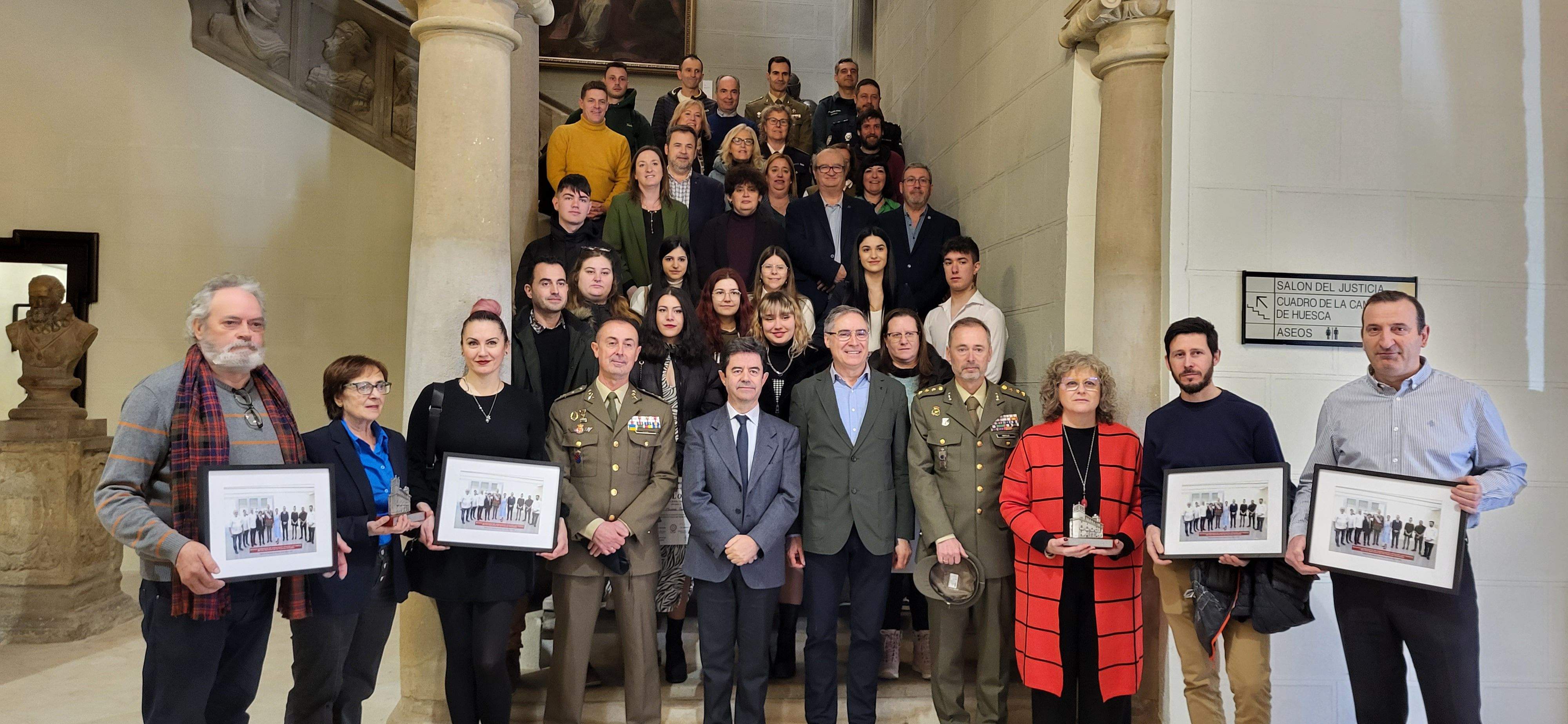 Asistentes al acto de reconocimiento a la labor de la hostelería y gastronomía en el Día de las Fuerzas Armadas.