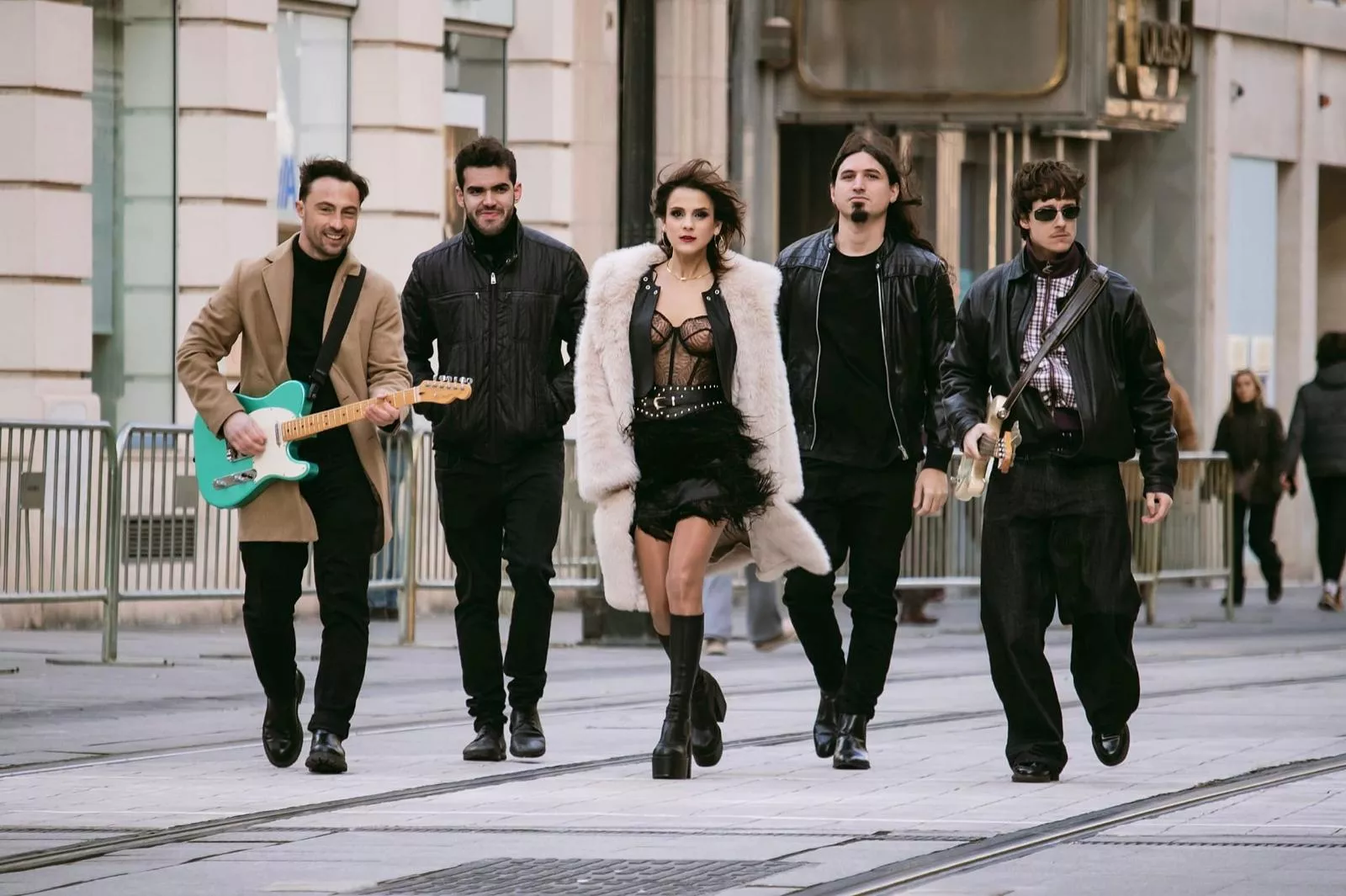 Narel lleva su nuevo single "Sexy tacones" al escenario del Carnaval de Huesca.