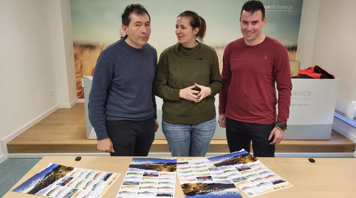 Javier Cruchaga, Mónica Soler e Iván Jaime en la presentación de los 12 Retos 12 Cimas