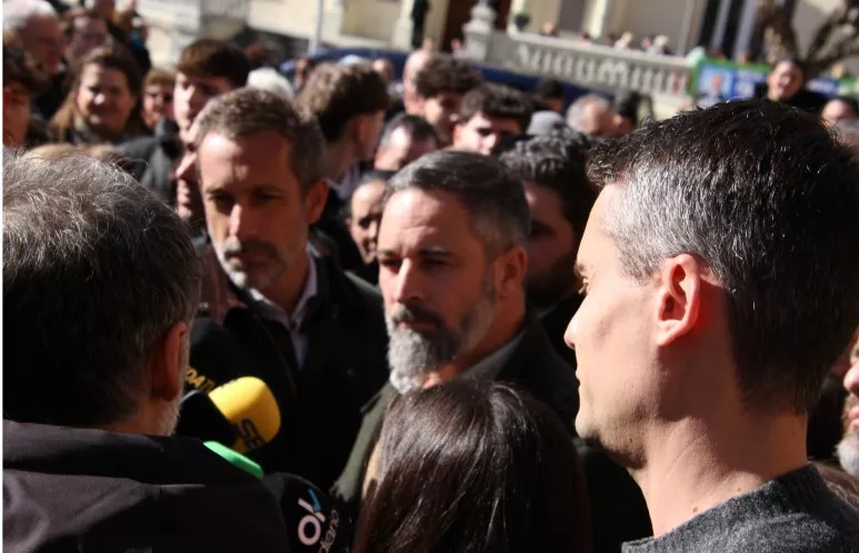 Santiago Abascal en la Plaza de Navarra. Foto Carlos Neofato