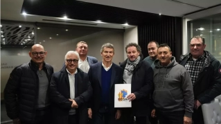 Feijóo con representantes de HEGA