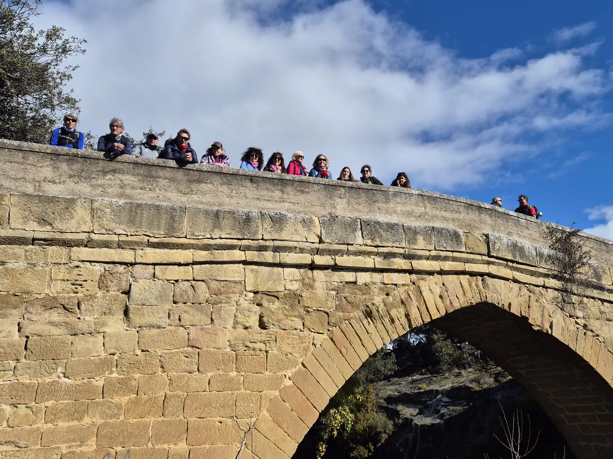 Entreno cuarto de la Javierada de los Amantes de la Naturaleza con el eje en la Cueva de Chaves en Bastarás. Foto Juanlu Herrero