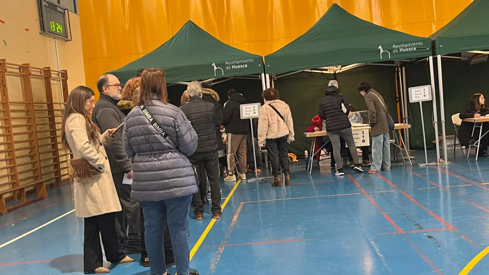 Votaciones en el colegio. Foto Mercedes Manterola