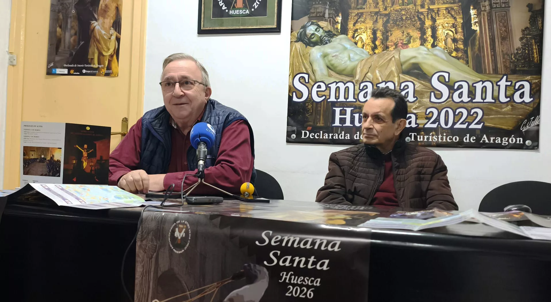 José Luis Gómez Mairal y José María Río en la presentación de la Semana Santa de Huesca 2026. Foto María José Sampietro