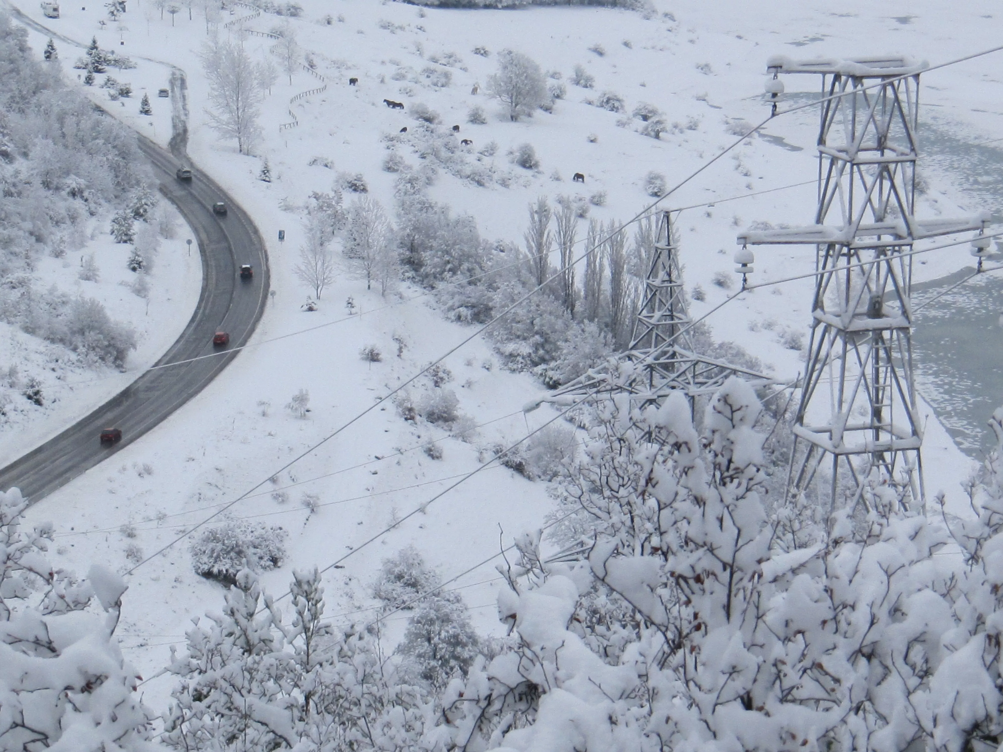 Línea de Endesa en la comarca de Alto Gállego