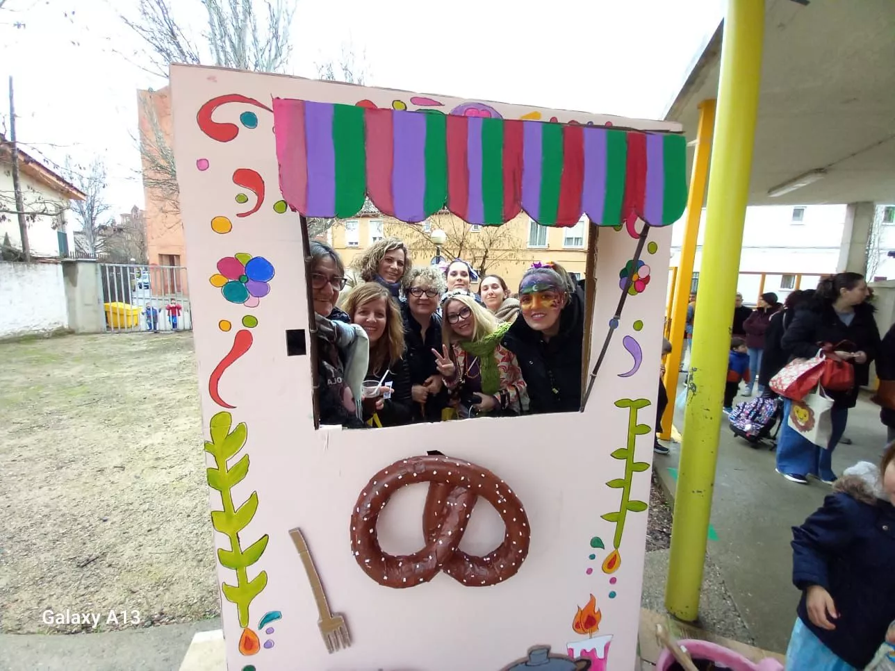Fiesta de carnaval en el colegio Juan XXIII de Huesca.