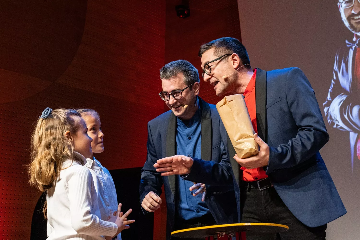 Calamidad y desastre.