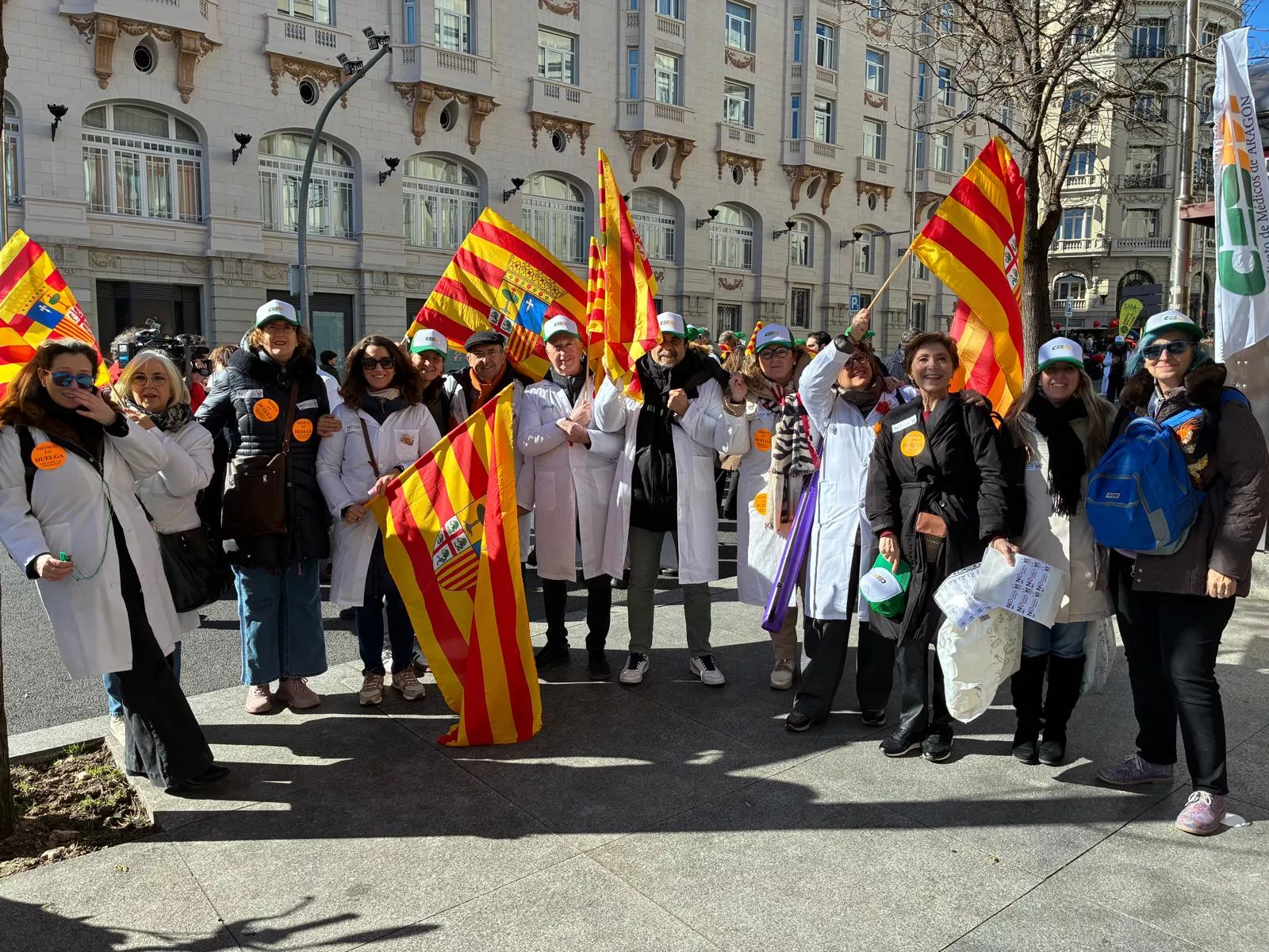Médicos aragoneses en la manifestación en Madrid contra el Estatuto Marco.