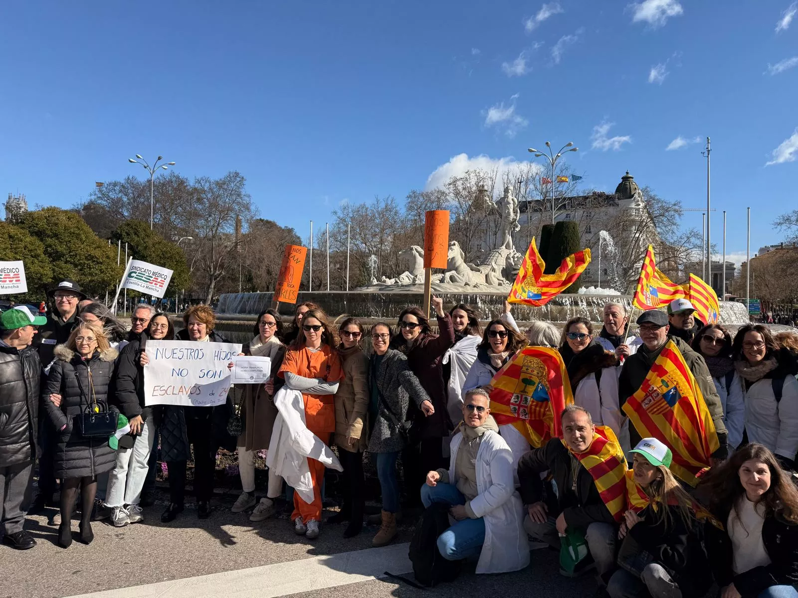 Médicos aragoneses en la manifestación en Madrid contra el Estatuto Marco.