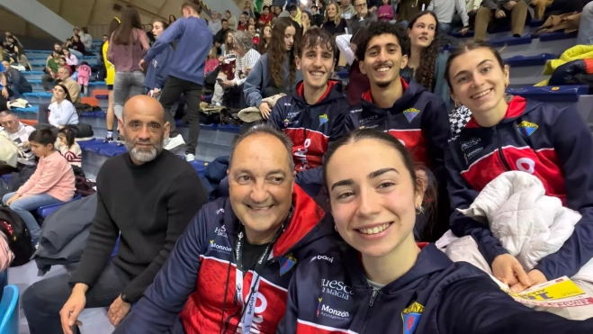 Grupo de Phondy en Zaragoza. Grupo de Phondy en Zaragoza.