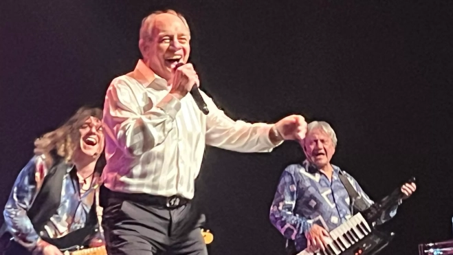 Paco Pastor durante la actuación en Huesca.