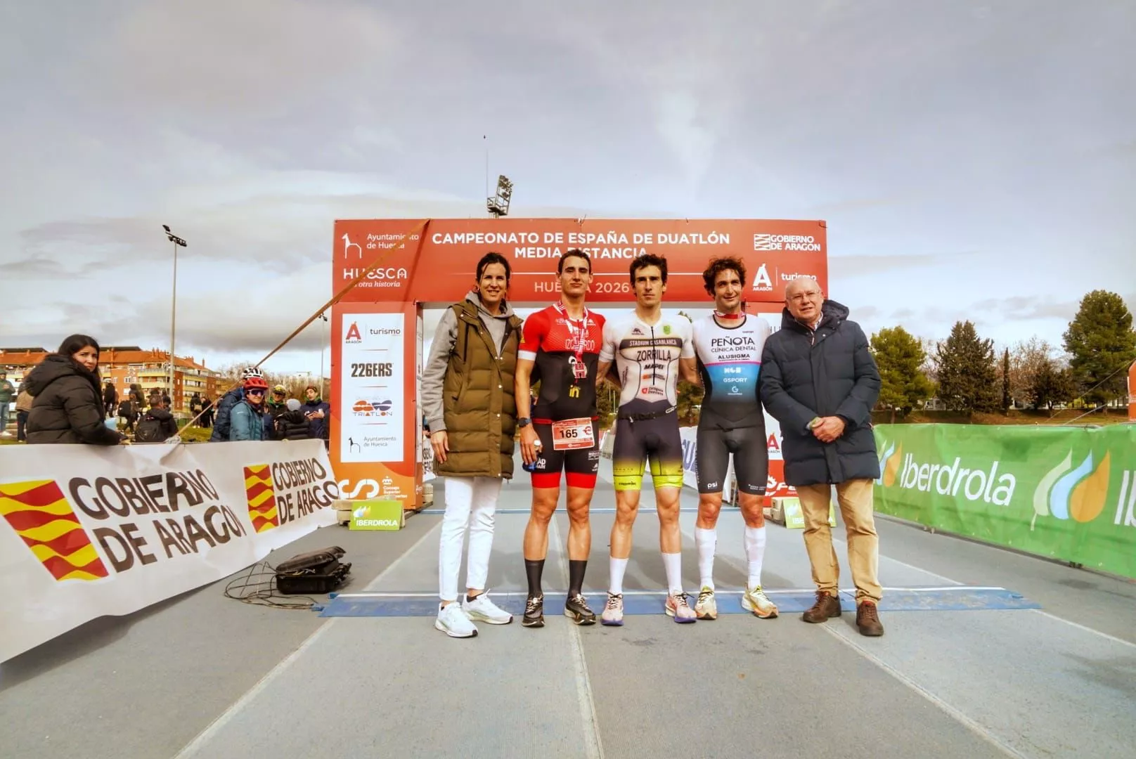 6c6f95b5 0d35 4b06 b566 3b0bb81d3bd5