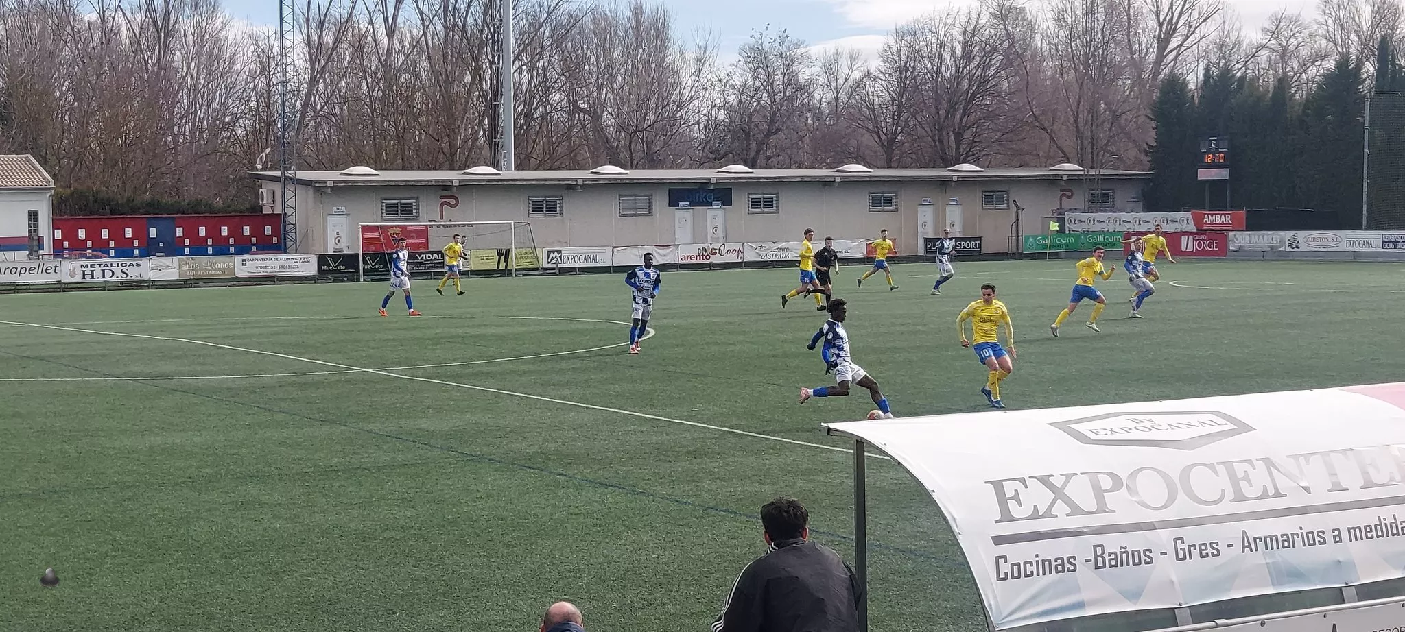 El derbi queda en tablas en Zuera (1-1)