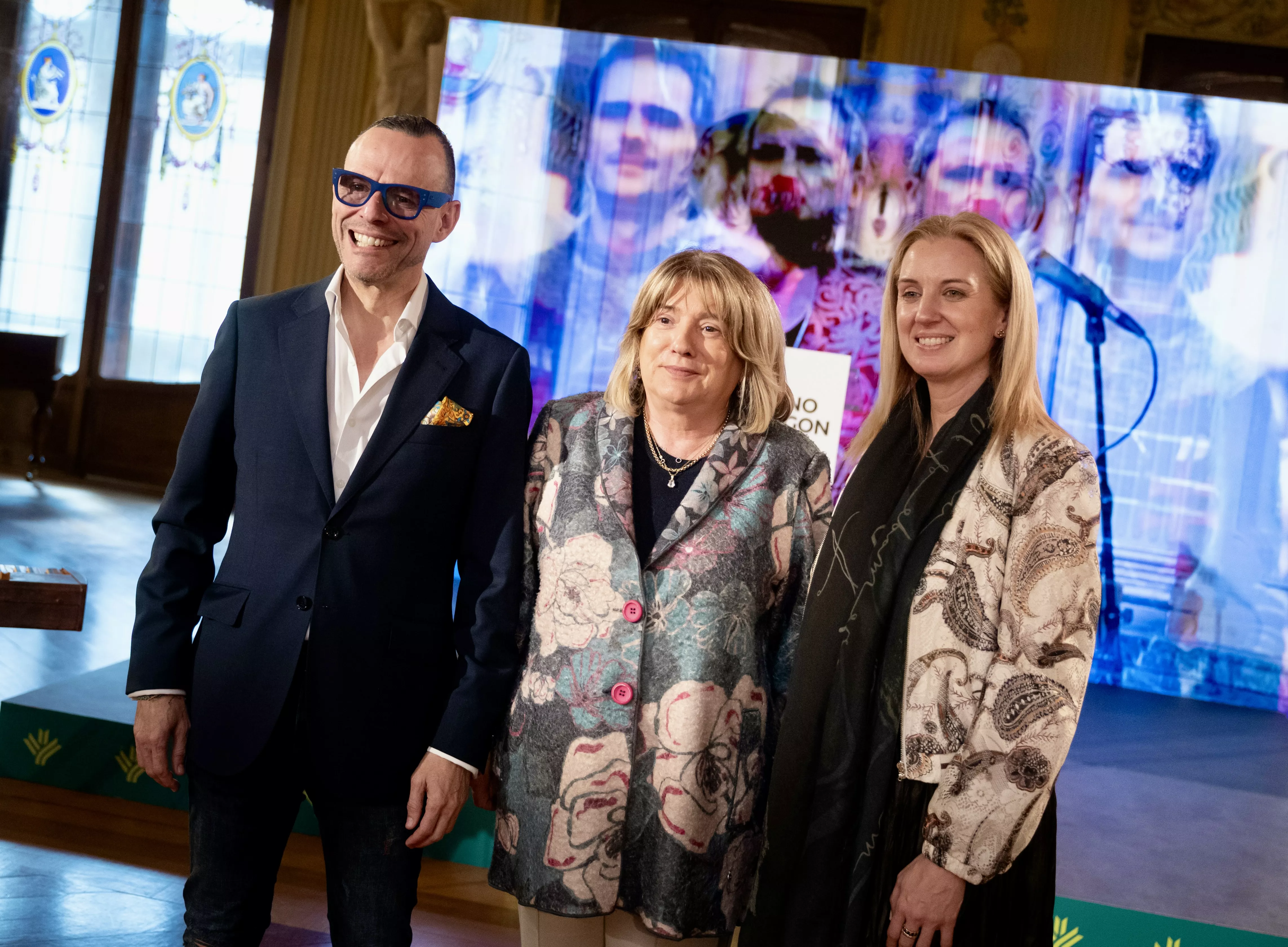 Pedro Olloqui, Tomasa Hernández y Laura Pradas en la presentación de Aragón, Tierra de Cultura. Foto Fabián Simón