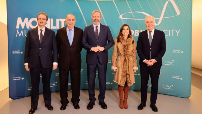 Francisco Serrano, Amado Franco, Jorge Azcón, Marta Fernández y José Luis Rodrigo en el III aniversario de Mobility City Francisco Serrano, Amado Franco, Jorge Azcón, Marta Fernández y José Luis Rodrigo en el III aniversario de Mobility City