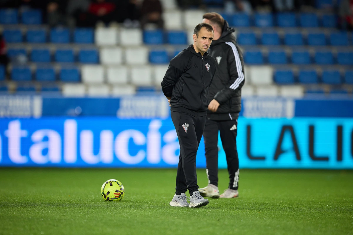 Antxon Muneta, entrenador del Mirandés.